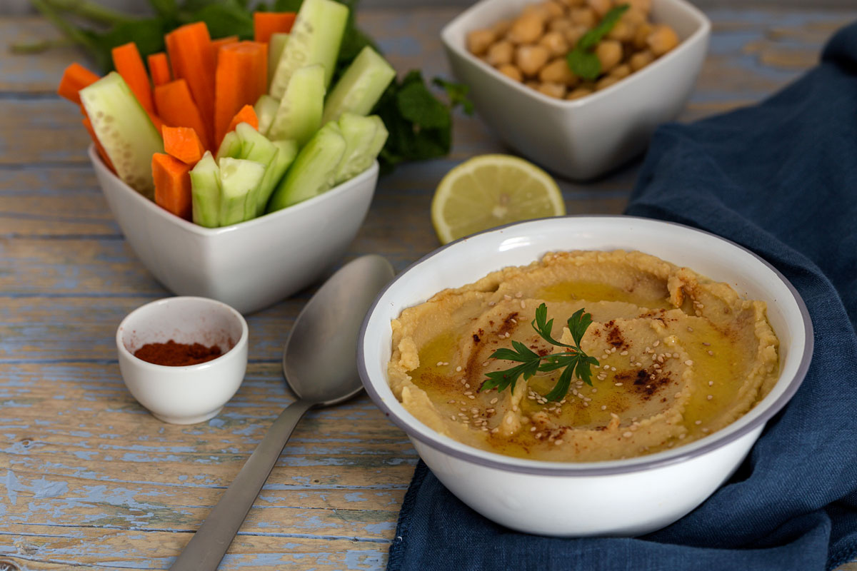 Hummus Resepti - Katso miten valmistat helposti hyvän hummuksen